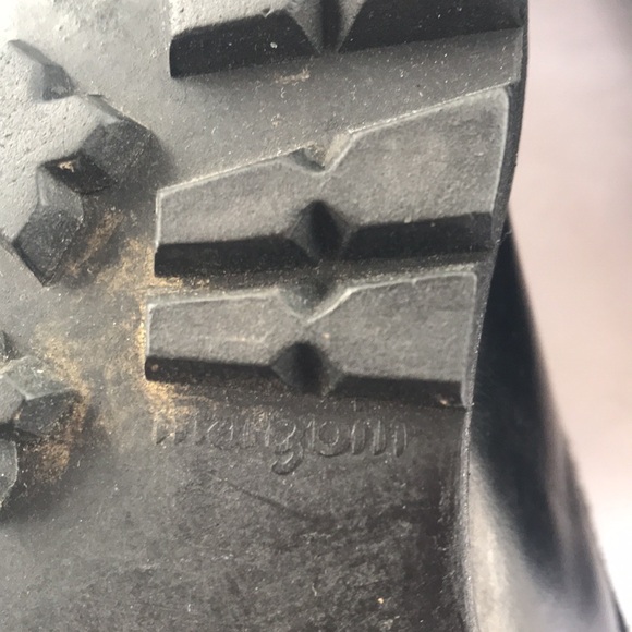 Italian made bought in Italy! Vintage black leather with gray Swede trim shoes - Picture 8 of 8